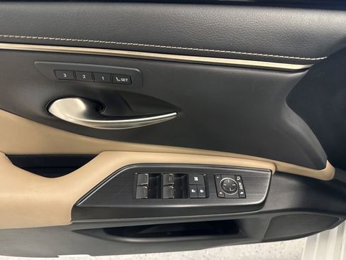 Used 2021 Lexus ES 250 w/ Premium Package AWD/4WD image 23