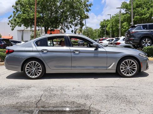 Used 2023 BMW 530i w/ Convenience Package RWD image 18