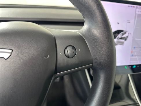Used 2020 Tesla Model 3 Long Range image 16