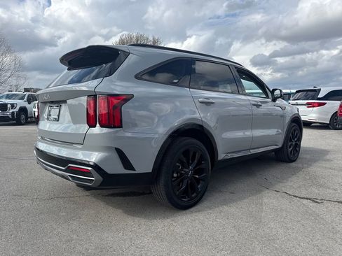 Used 2023 Kia Sorento SX image 6