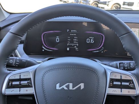 New 2025 Kia Telluride S image 34