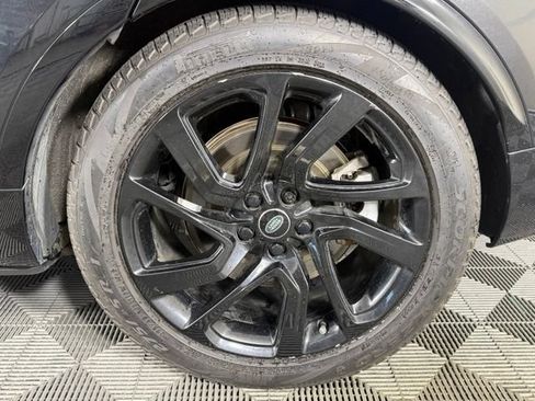 Used 2023 Land Rover Discovery HSE R-Dynamic AWD/4WD image 12