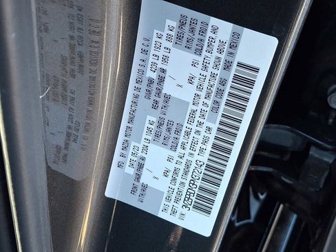 Used 2023 MAZDA MAZDA3 s image 29