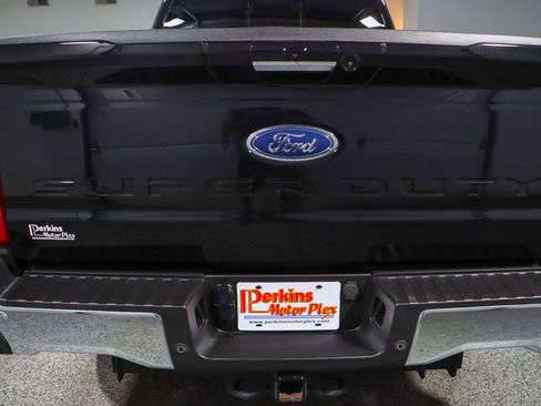 Used 2024 Ford F250 Lariat w/ Chrome Package image 8