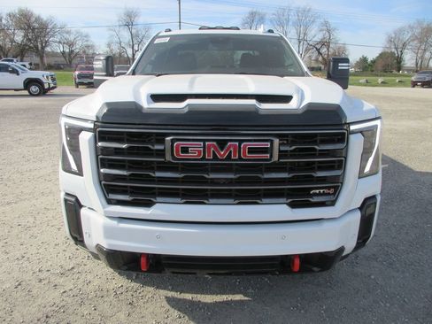 New 2026 GMC Sierra 2500 AT4 image 11
