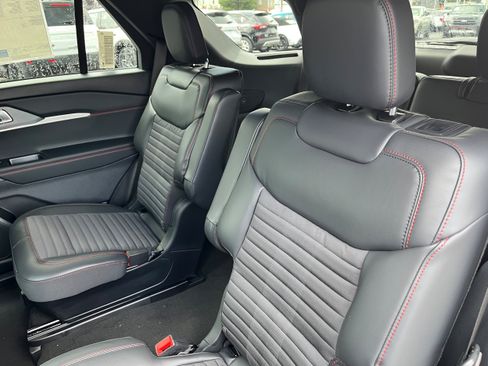 New 2026 Ford Explorer ST-Line AWD/4WD image 12