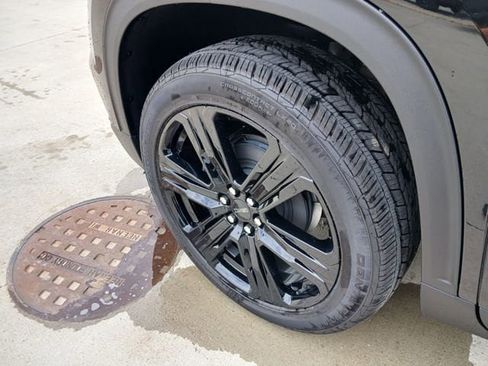 New 2026 GMC Acadia Elevation w/ Black Edition AWD/4WD image 38