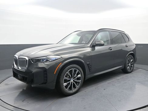 New 2026 BMW X5 xDrive50e w/ M Sport Package AWD/4WD image 4