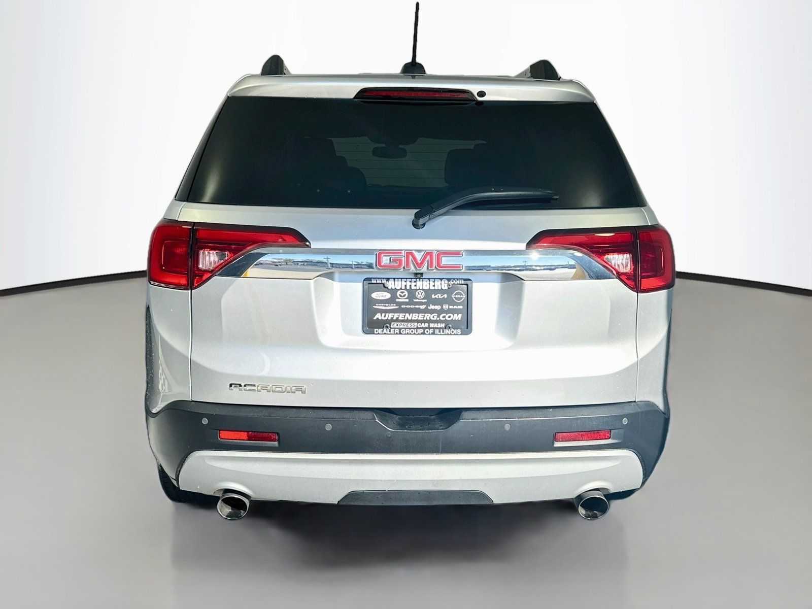 Used 2018 GMC Acadia SLT FWD image 6