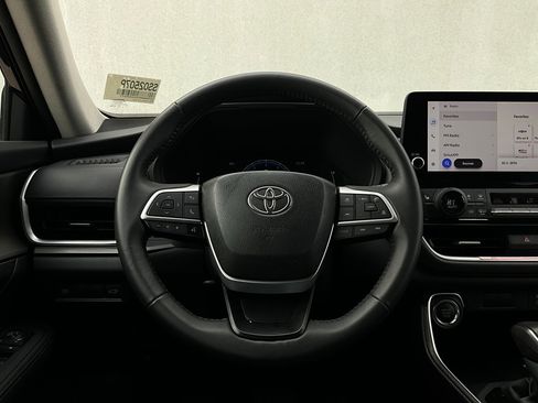 Used 2025 Toyota Grand Highlander FWD image 35