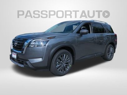 New 2025 Nissan Pathfinder SL w/ SL Premium Package