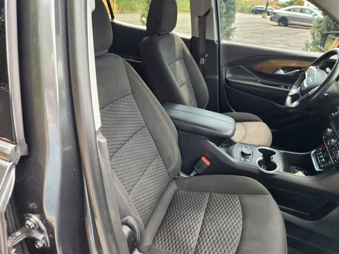 Used 2020 GMC Terrain SLE w/ Driver Convenience Package image 12