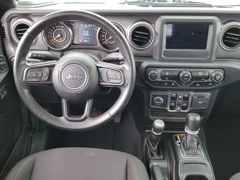 Used 2022 Jeep Gladiator Sport AWD/4WD image 12