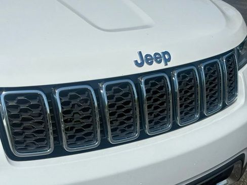 Used 2019 Jeep Grand Cherokee Limited AWD/4WD image 14