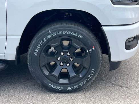 New 2026 RAM 1500 Express AWD/4WD image 12
