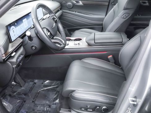 Used 2025 Genesis GV80 3.5T Advanced image 28