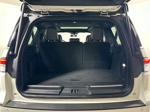 Certified 2023 Lincoln Navigator L Reserve AWD/4WD image 31
