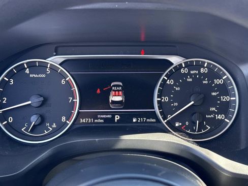 Certified 2024 Nissan Rogue SV image 33