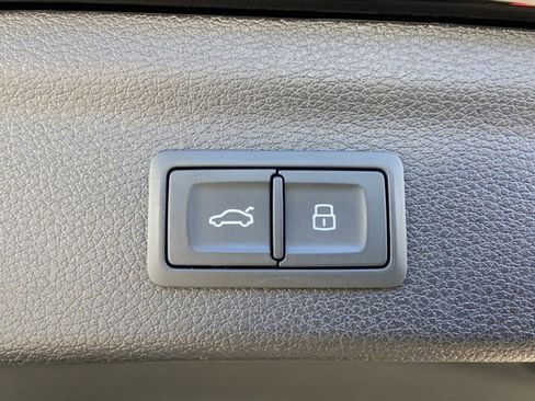 Certified 2022 Audi Q3 2.0T Premium Plus w/ Premium Plus Package image 31