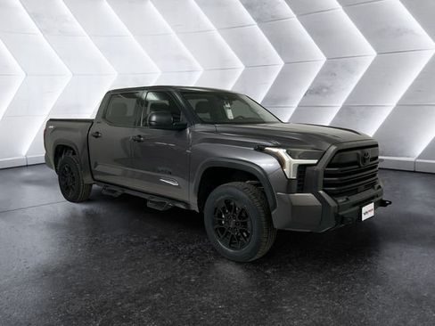 Used 2022 Toyota Tundra SR5 AWD/4WD image 1