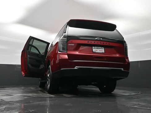 New 2026 Chevrolet Suburban LT w/ Comfort Package image 30