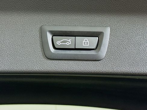 Used 2022 BMW X3 sDrive30i w/ Premium Package 2 image 32