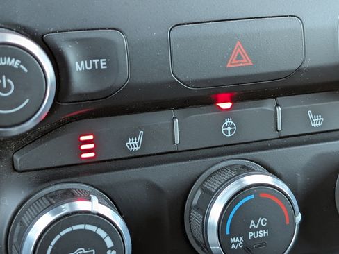 Used 2023 RAM 1500 Big Horn image 31