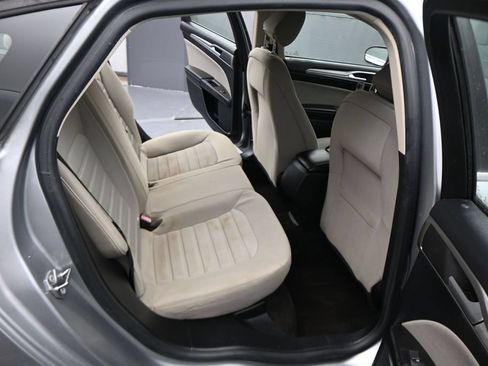 Used 2020 Ford Fusion S FWD image 10