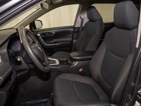 Used 2024 Toyota RAV4 LE image 9
