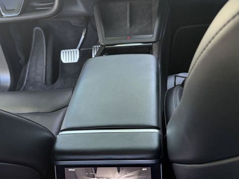 Used 2022 Tesla Model X AWD/4WD image 20