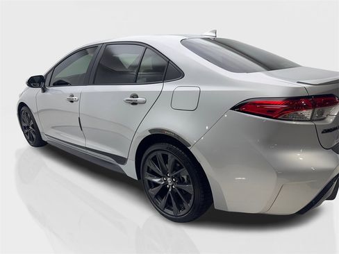 Used 2024 Toyota Corolla SE image 14