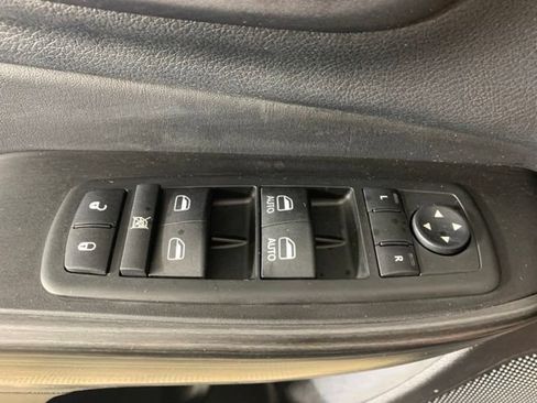 Used 2014 Jeep Cherokee Trailhawk w/ Leather Interior Group AWD/4WD image 31