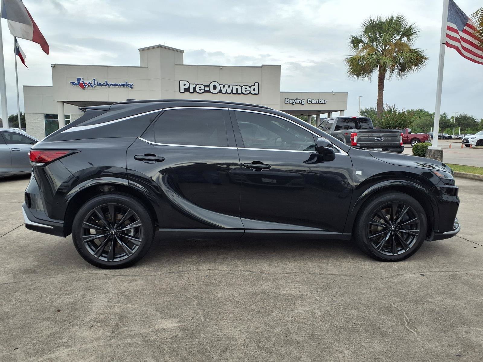 Used 2024 Lexus RX 350 F Sport w/ Convenience Package AWD/4WD image 4