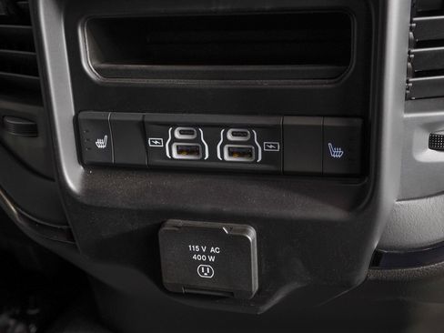 Used 2026 RAM 3500 Limited image 10