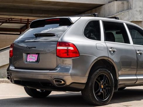 Used 2008 Porsche Cayenne AWD/4WD image 28