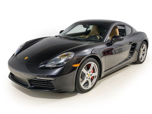 Used 2022 Porsche 718 Cayman S image 2