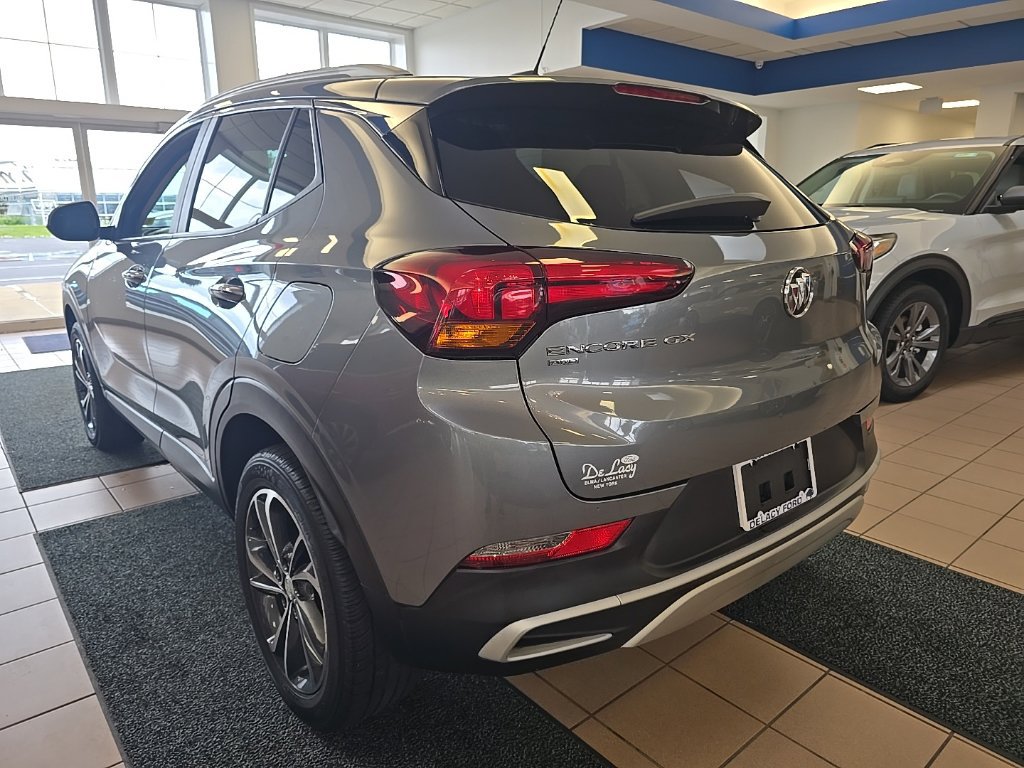 Used 2020 Buick Encore GX Select AWD/4WD image 4
