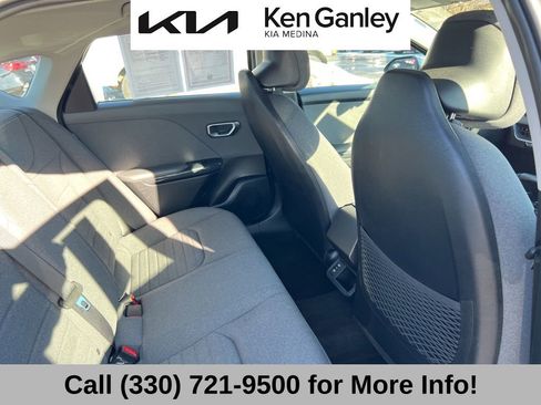 Certified 2025 Kia K4 EX image 57