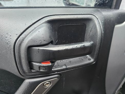 Used 2015 Jeep Wrangler Sport AWD/4WD image 22