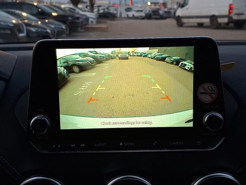 Certified 2024 Nissan Sentra SV image 17