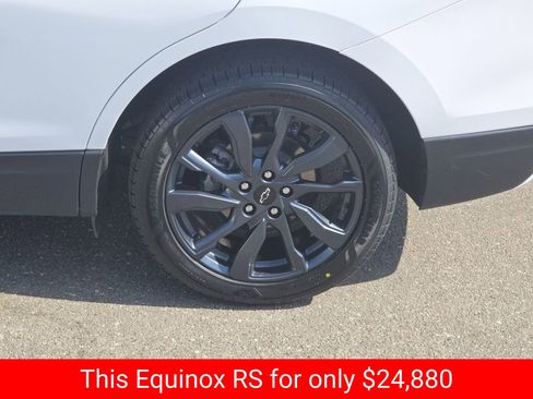 Used 2024 Chevrolet Equinox RS FWD image 40