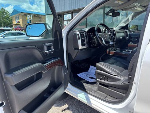 Used 2018 GMC Sierra 1500 SLT AWD/4WD image 16