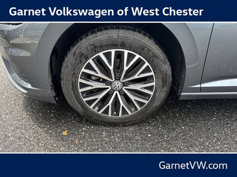 Used 2021 Volkswagen Jetta SE w/ SE Cold Weather Package FWD image 10