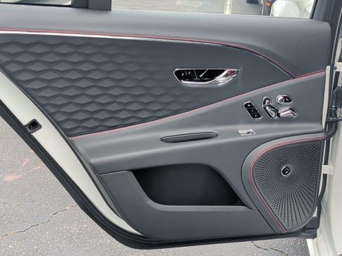 New 2026 Bentley Flying Spur Plug-In Hybrid AWD/4WD image 39