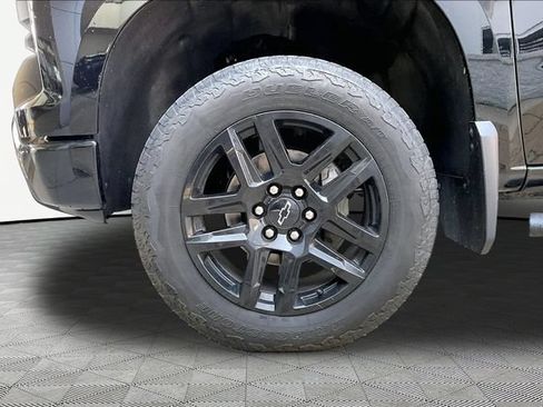 Used 2023 Chevrolet Silverado 1500 Custom Trail Boss w/ LPO, Dark Essentials Package AWD/4WD image 21