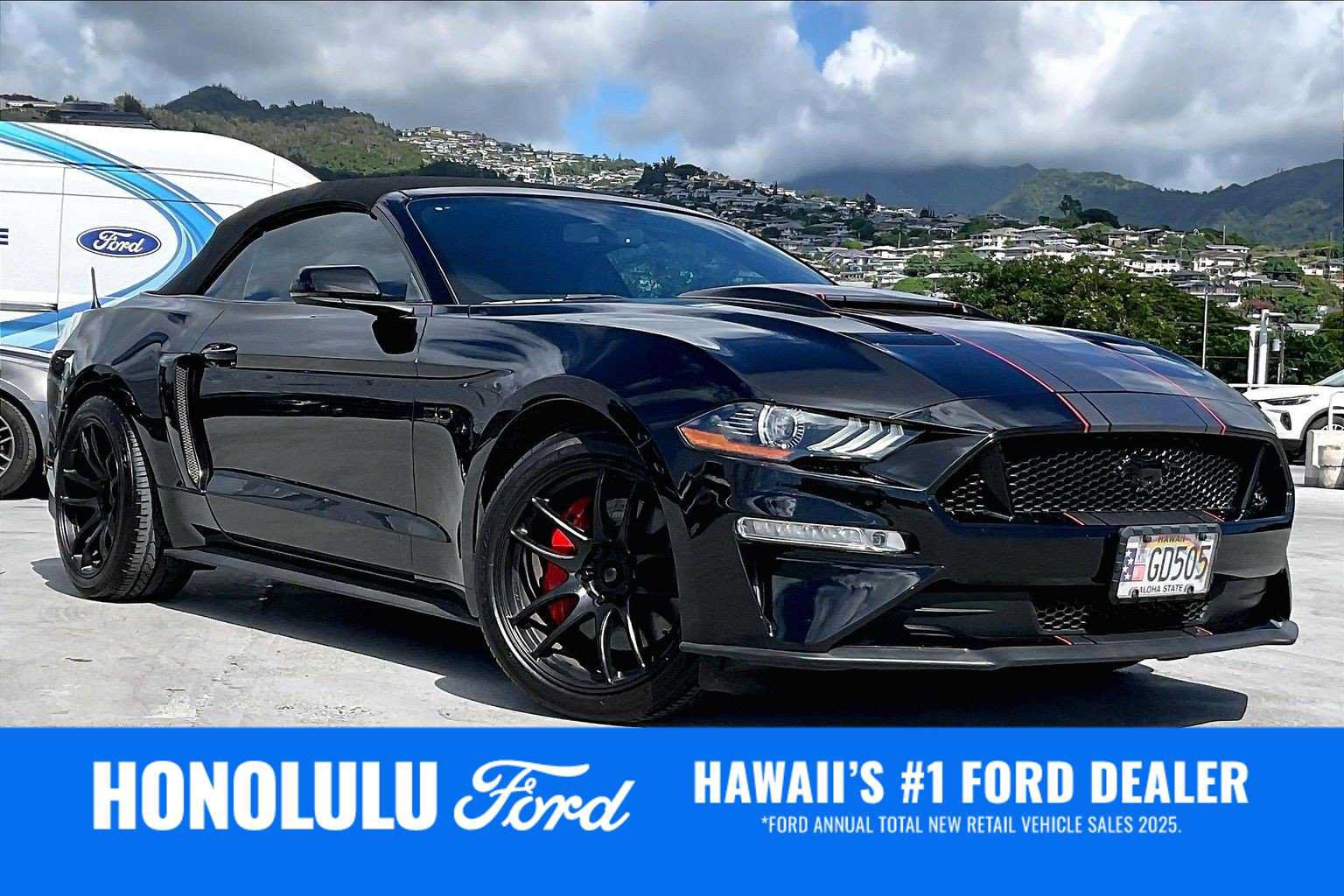 Used 2018 Ford Mustang GT Premium w/ Black Accent Package RWD image 20