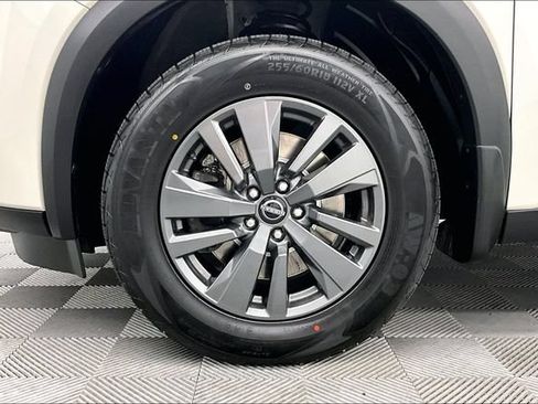 Used 2024 Nissan Pathfinder SV AWD/4WD image 10