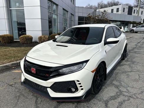Used 2018 Honda Civic Type R image 4