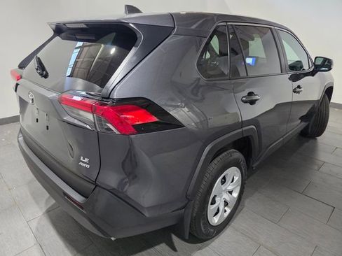 Used 2023 Toyota RAV4 LE AWD/4WD image 5