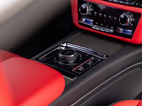 Used 2024 Rolls-Royce Spectre w/ Spectre Launch Package image 34